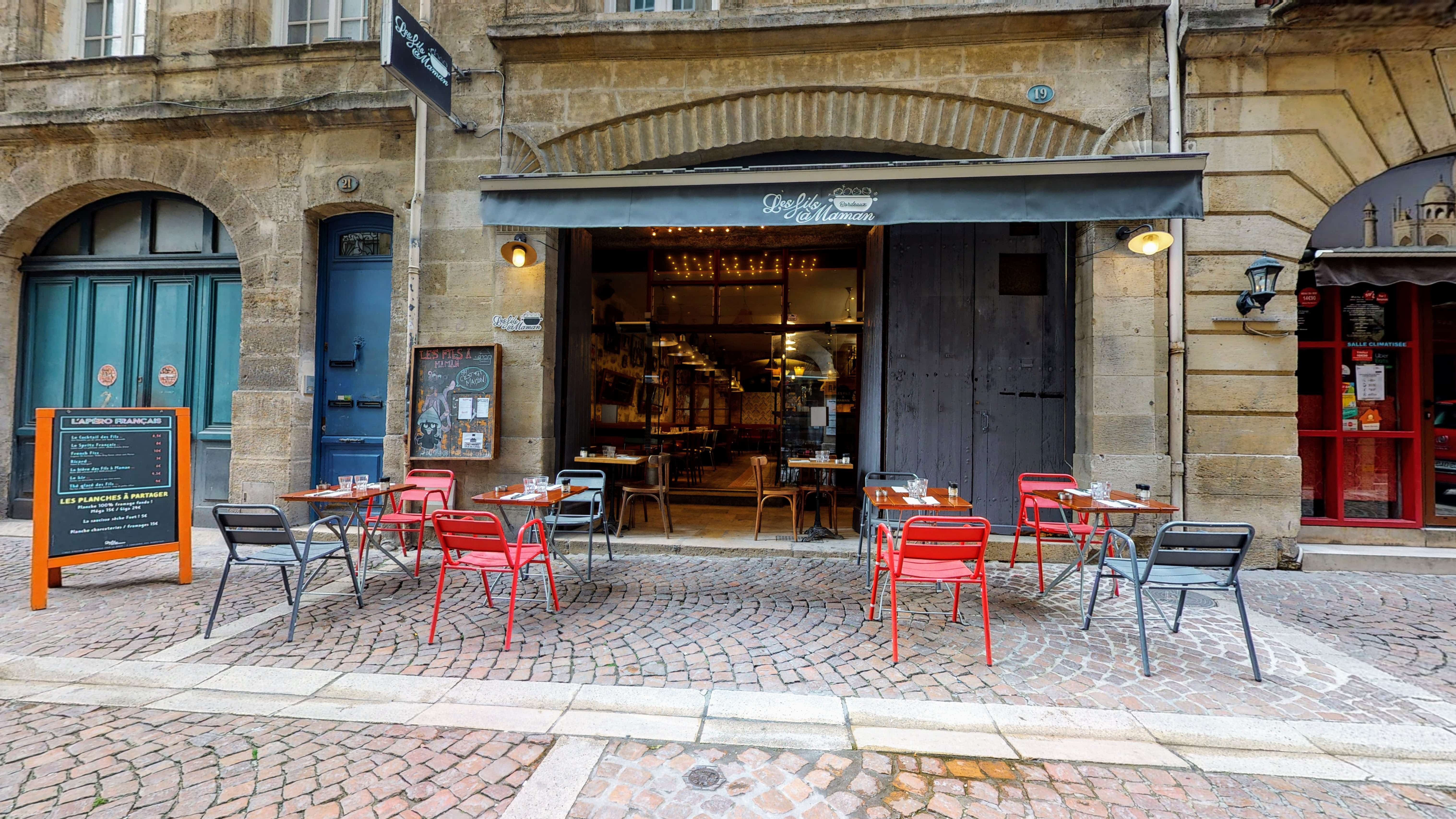 Salle ou terrasse de restaurant à Bordeaux